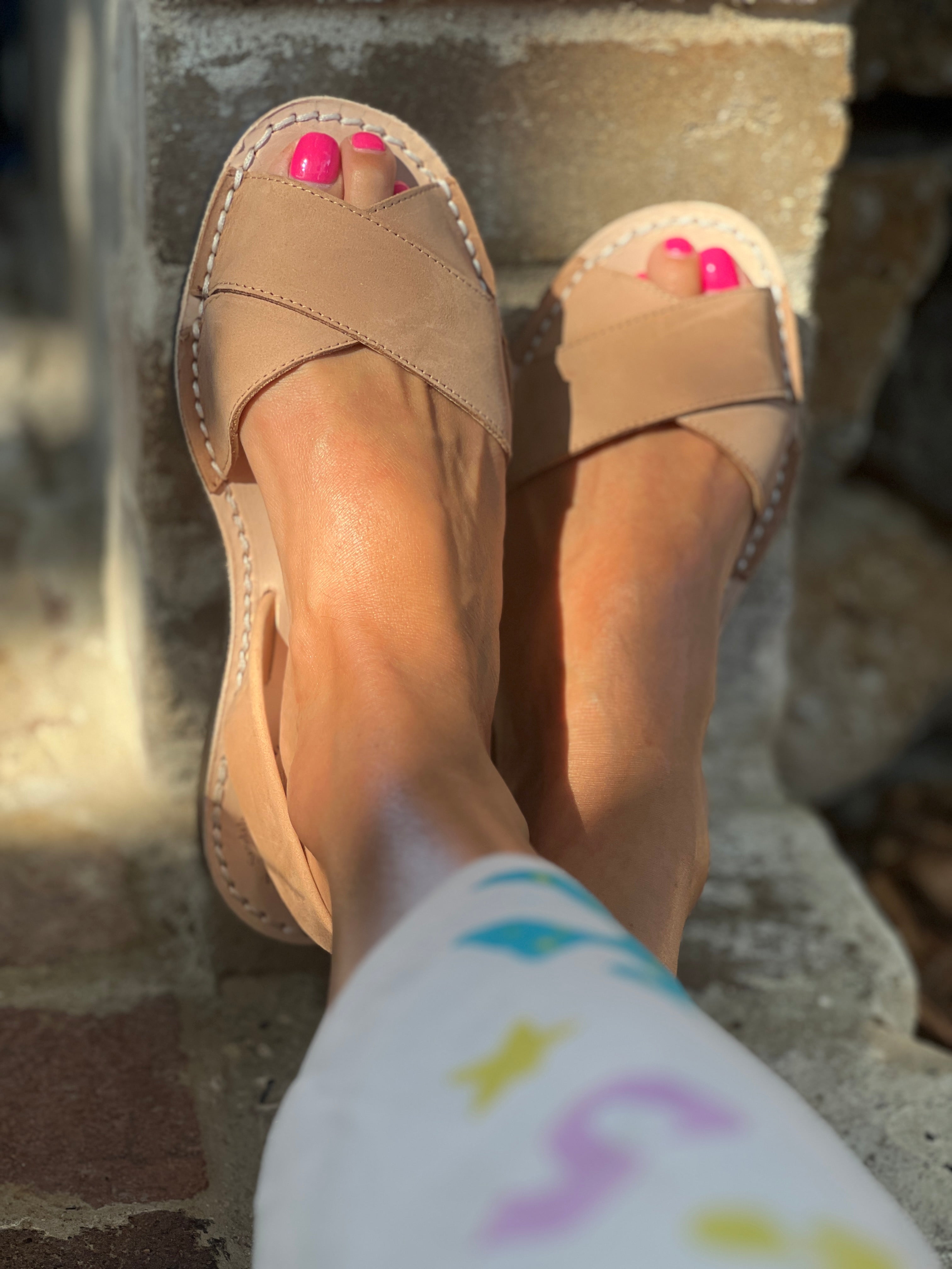 Tan peep clearance toe